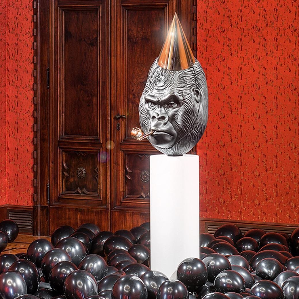 -Big Bang- 🖤black painted bronze sculpture with polished bronze hat and whistle on view during my exhibition “Beautiful Tomorrow” at #palazzofranchetti in #venice  have you been there? . . #josephklibansky #artbaselmiami #artbasel #miamibeach #southbeach