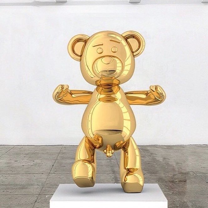 So of this bronze sculpture didn’t have a title yet... what should we have called it?? 🐻 🐻 🐻