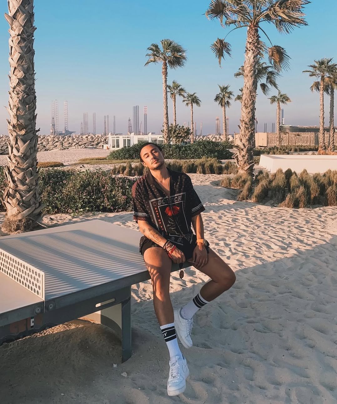 We have been working on some unbelievable plans for Dubai 🌴 you guys coming? . . #dubai #mydubai #contemporaryart