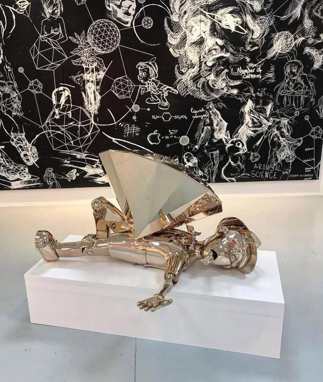 This sculpture poses the question “when is enough..enough?”  I make a lot of my art with the hope it will cause some self reflection in the viewer.. whilst asking myself the same question 🙏🏻 . . #contemporaryart #sculpture #art #nftart