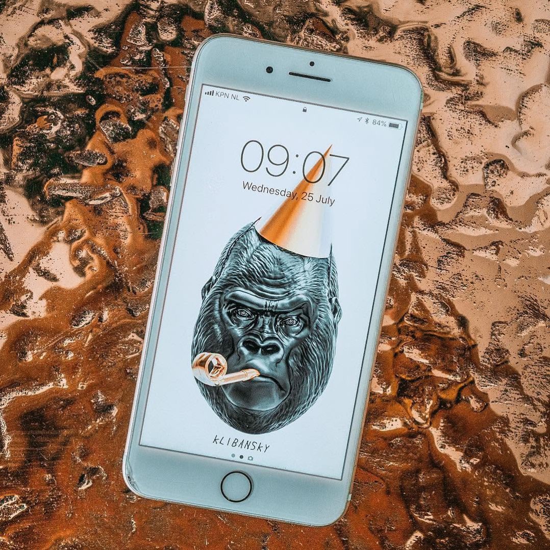 New Background 🔥 🦍  If you want me to upload this one to my stories tonight then let me know in the comment section and tag a friend that likes #art 💕