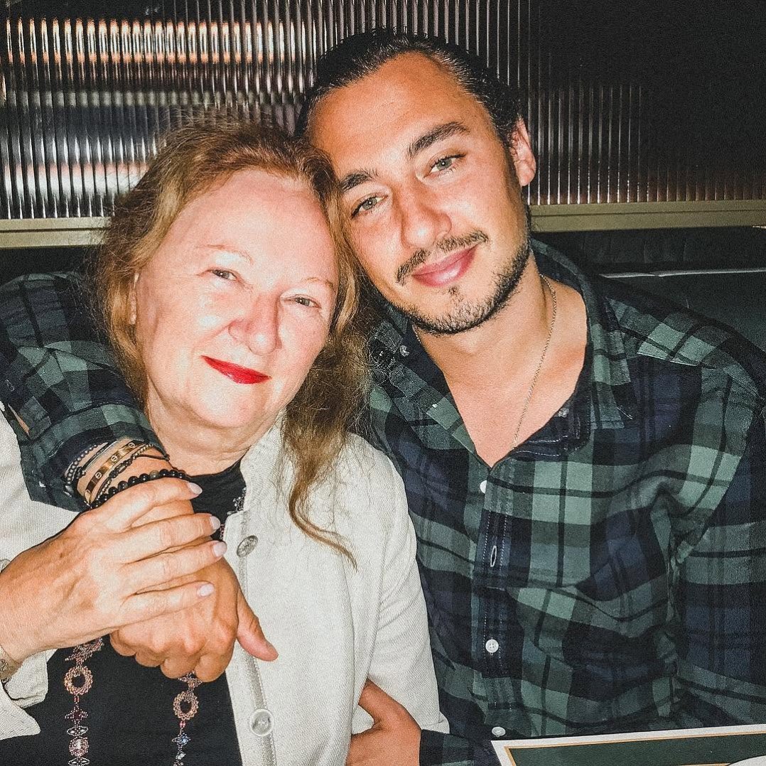 Precious moments with my beautiful parents ❤️ #love