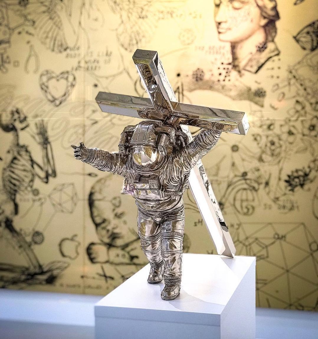 I would love to expand on my astronaut 👩🏽‍🚀 themed sculptures series.. I have some amazing new sketches in my notepad 📝  Do you guys have any cool concepts that come to mind? . #astronaut #space #art #contemporaryart #sculpture
