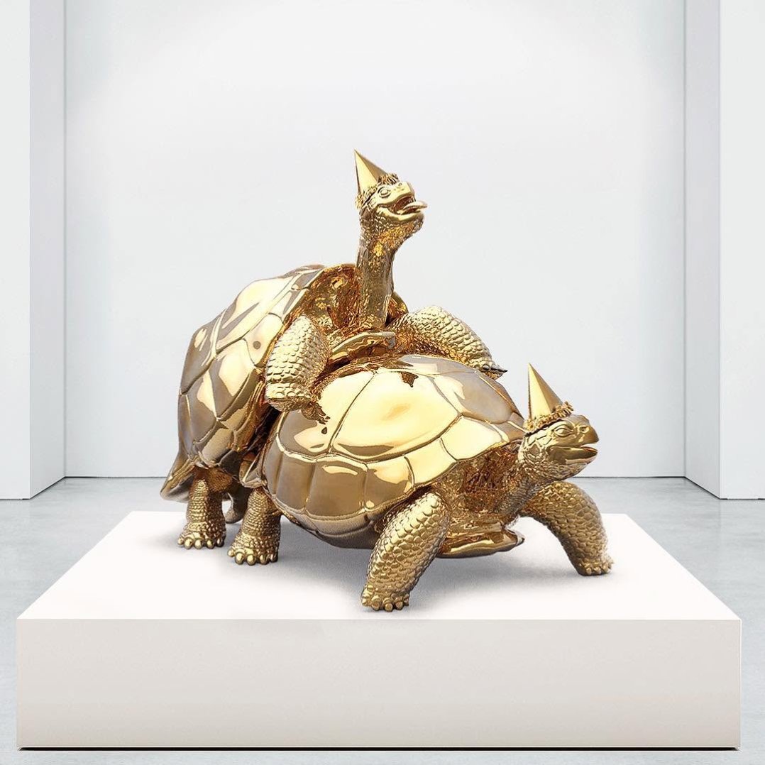 When I designed this sculpture back in 2016 I never Imagined the impact it would have on my career.. maybe we should do a massive one to celebrate 😜 . #publicsculpture #tefaf #contemporaryart