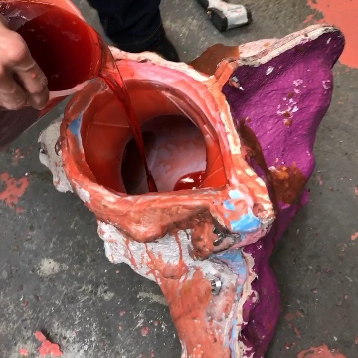 Guess what we are making... . . #art #artvideo #satisfyingvideos #satisfying #contemporaryart #artworks