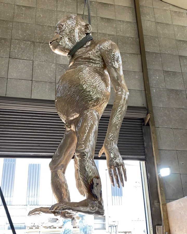 I just wanted to update you on the large bronze sculpture we are working on! This “Birthday Suit” will be approximately 3.5 meter tall (11.5 foot)  how much do you think it weighs? . . #bronzesculpture #monumentalsculpture #art #contemporaryart #josephklibansky